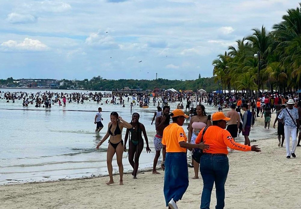 Panorama de playa Boca Chica 2024