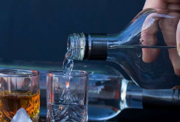 Al menos 49 personas intoxicadas por alcohol; tres son menores de 15 a 17 años
