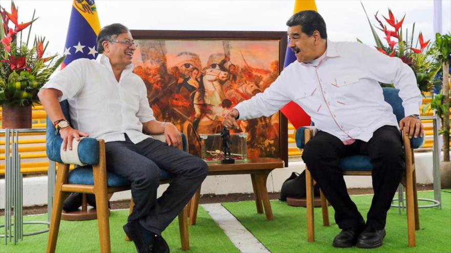 Gustavo Petro y Maduro