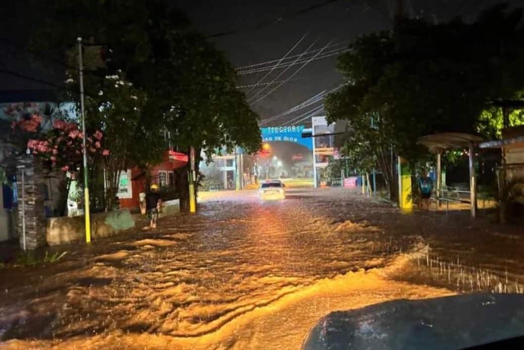 Alcalde de las Terrenas dice el 65% del municipio está inundado por lluvias