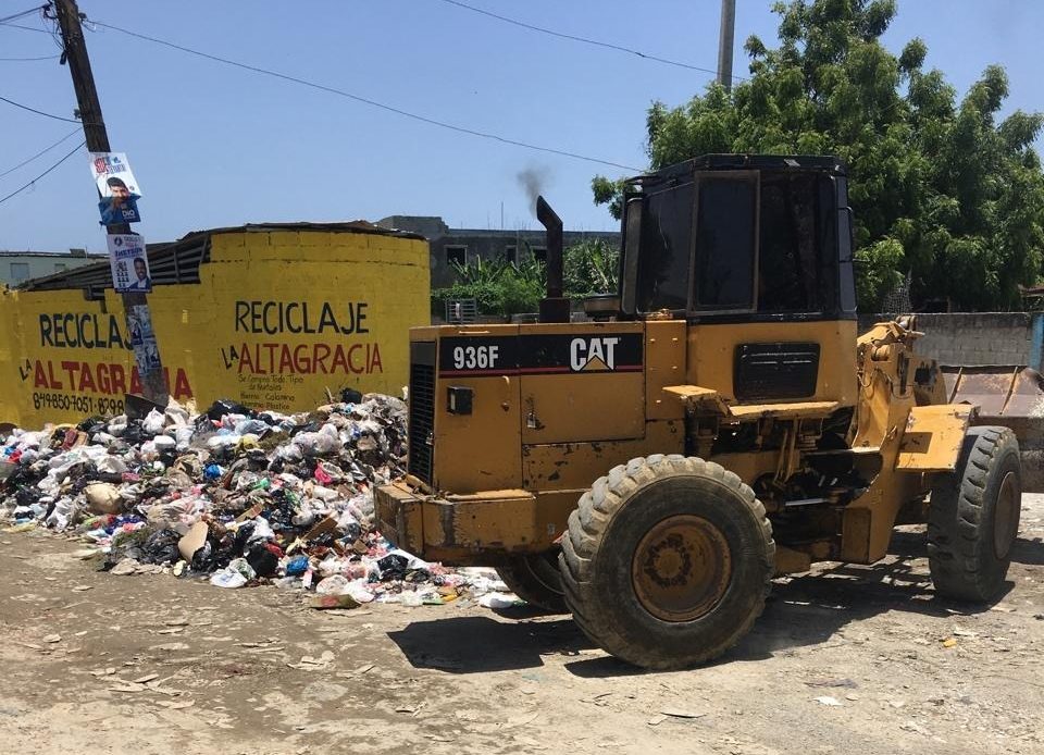 Alcaldía SDE elimina vertedero improvisado en sector La Grúa de Mendoza tras denuncia