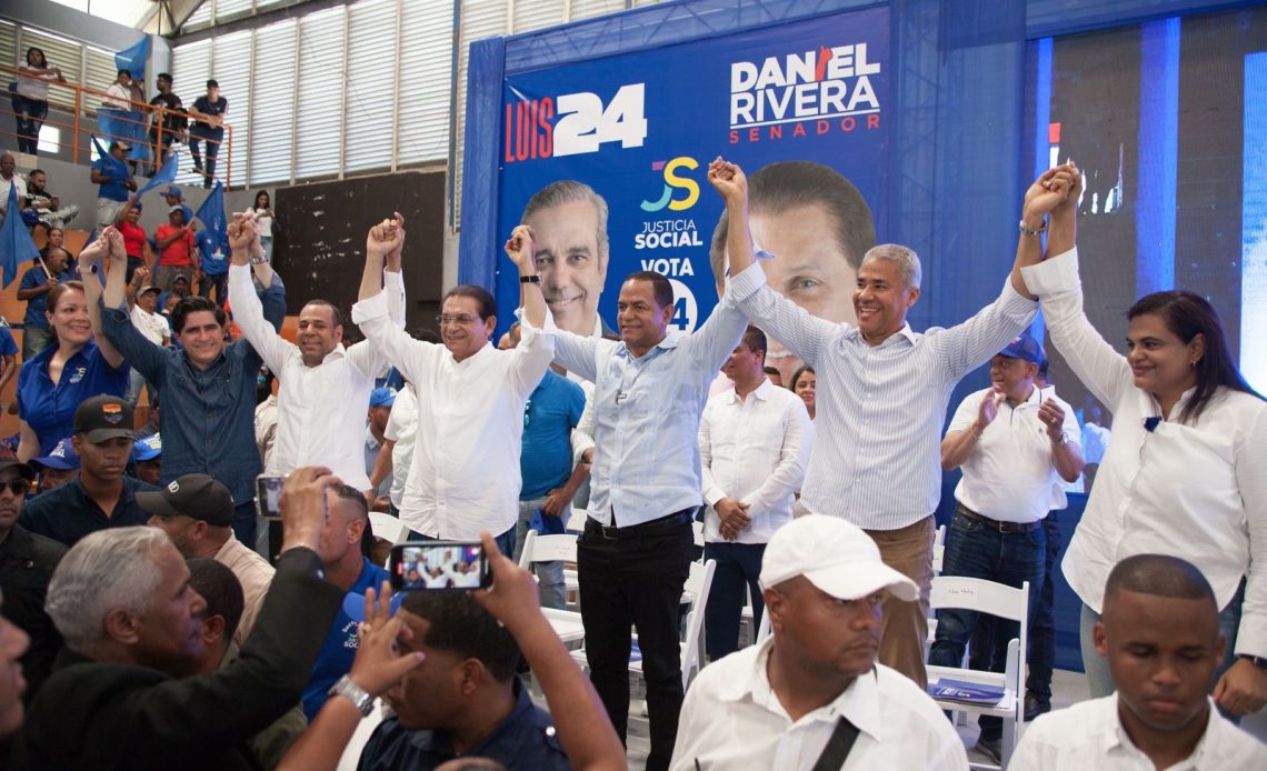Justicia Social cierra campaña en Santiago con proclamación de Daniel Rivera