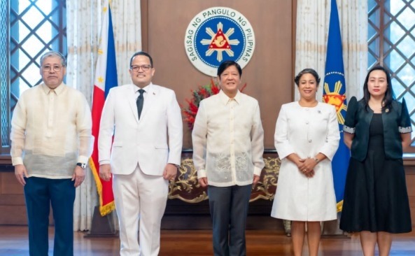 Embajador dominicano en Vietnam presenta credenciales en Filipinas