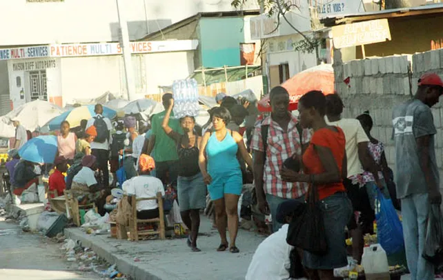 Vivir en Puerto Príncipe es como jugar a la ruleta rusa