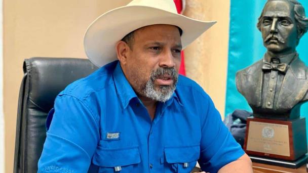Santiago Riverón desmiente expropiación de terrenos en Los Miches