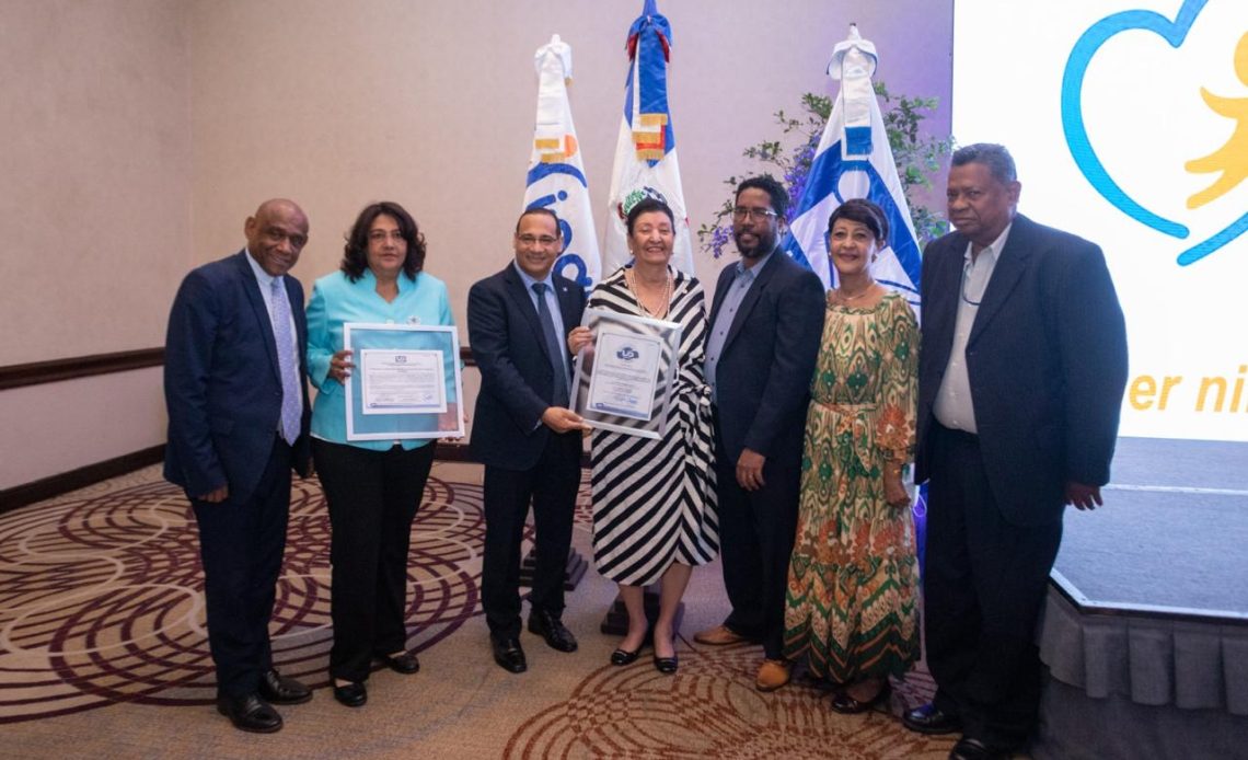 INAIPI recibe certificado de calidad de parte del INDOCAL