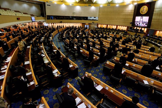 Parlamento Tailandia aprueba matrimonio igualitario