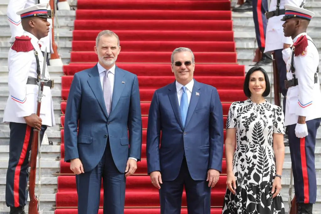 El rey Felipe llegará hoy a RD para toma de posesión de Abinader