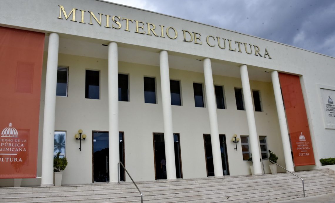 Ministerio de Cultura fachada