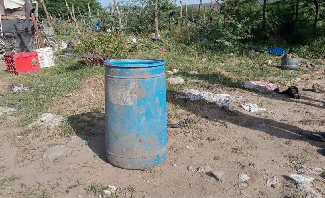 Hallan niña ahogada en tanque de agua, en Azua