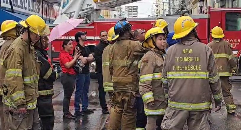 Incendio en mercado de Santiago provocó pérdidas millonarias; investigan origen
