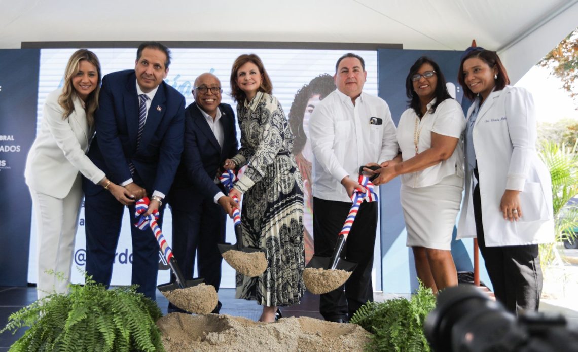 La vicepresidenta Raquel Peña, da inicio a la construcción de nueva unidad de quemados en Hospital Robert Reid