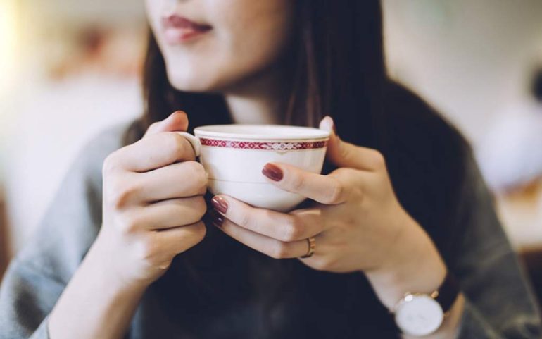 ¿Cuántas tazas de café debes tomar al día para proteger tu corazón?