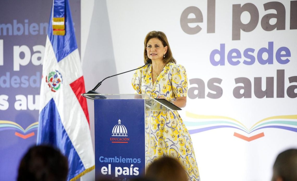 Vicepresidenta Raquel Peña