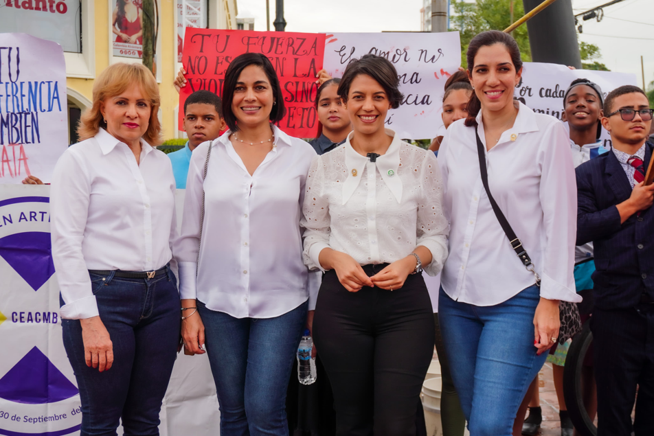 Diputadas del Parlacen lideran jornada por la erradicación de la violencia de género