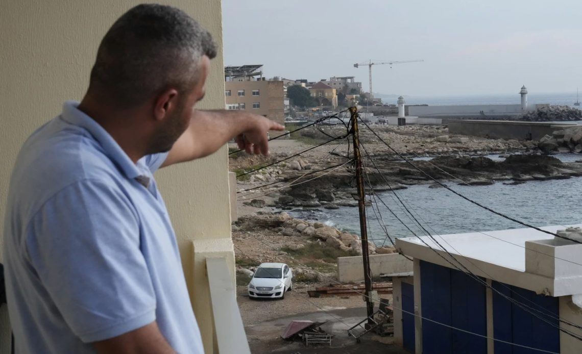 Fuerzas israelíes capturan a un importante agente de Hezbolá en el norte del Líbano, afirma un oficial militar israelí