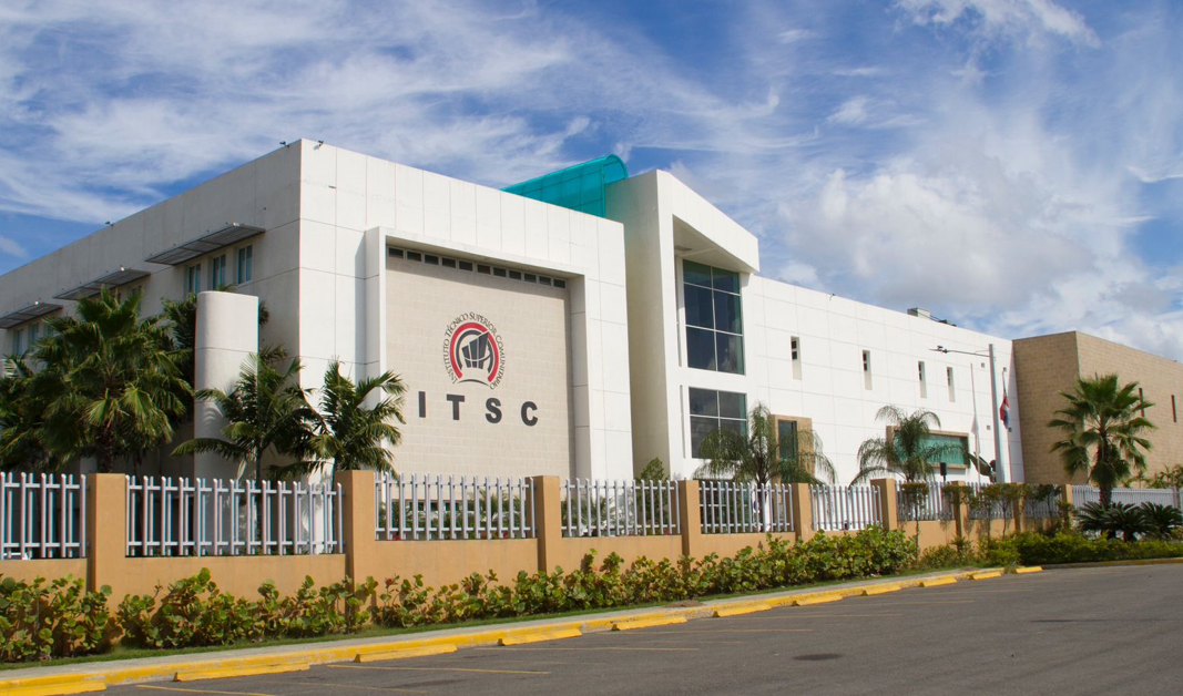 Rector ITSC anuncia remozamiento infraestructura del Communiy College