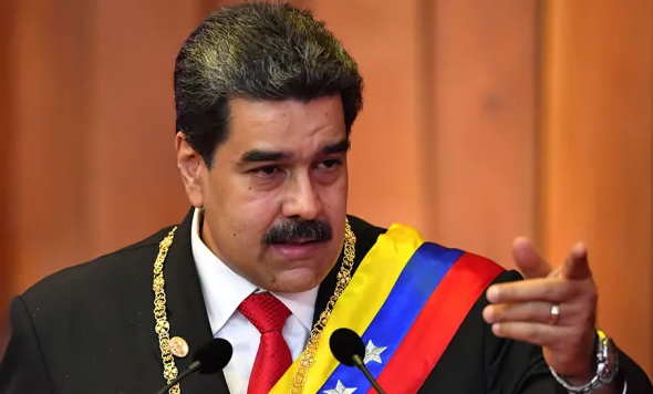 Maduro no coge corte y amenaza con bloquear a TikTok en Venezuela