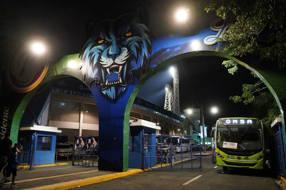 Autobuses de OMSA transportarán a fanáticos de la pelota invernal