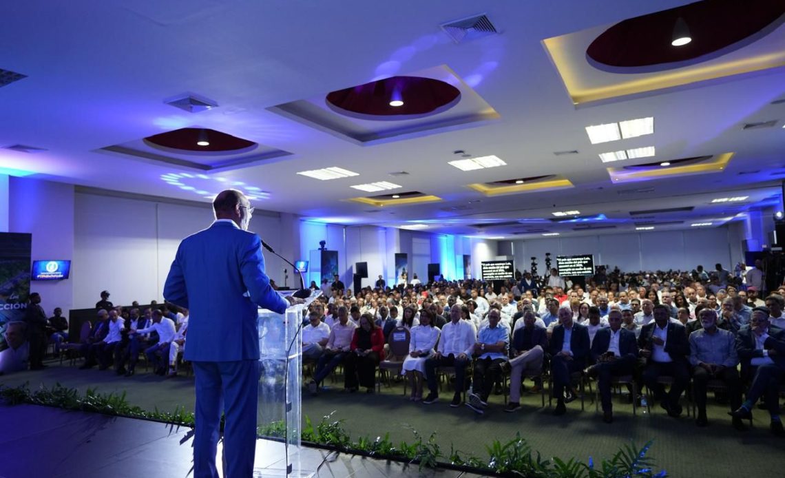 CTC favorece conferencias de motivación “El país que Construye Luis Abinader”