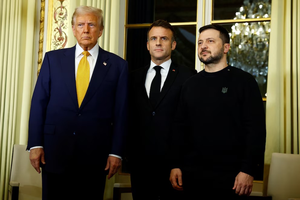 Emmanuel Macron encabezó una reunión trilateral con Volodimir Zelensky y Donald Trump.