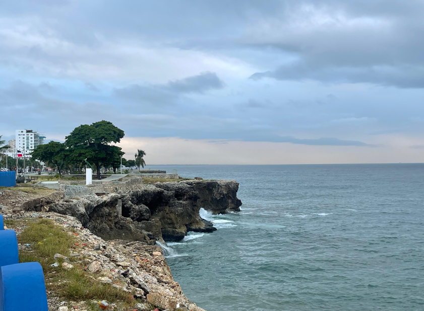 Ambiente lluvioso y nubosidad por incidencia de vaguada