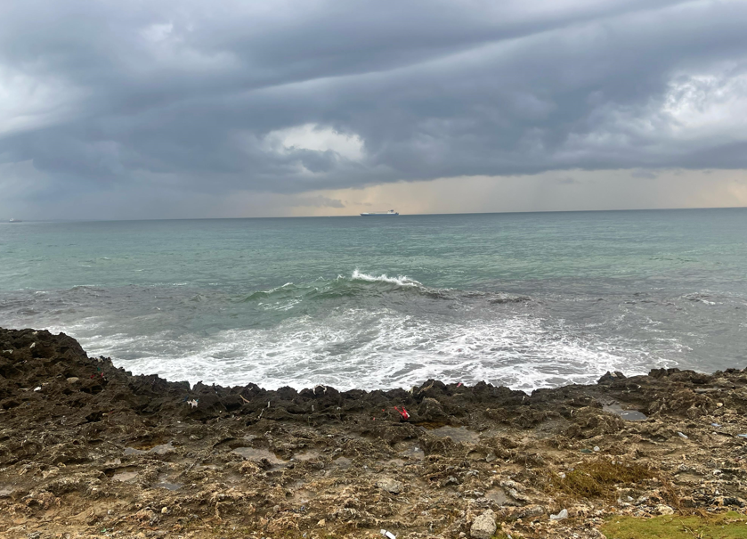 Lluvias matutinas aisladas y mejoría en las condiciones marítimas de RD