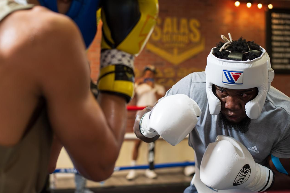 Campeón dominicano de boxeo, Carlos Adames, gracias al trabajo constante, cosecha grandes frutos