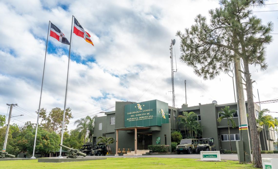 CAMBIOS EN EL EJÉRCITO