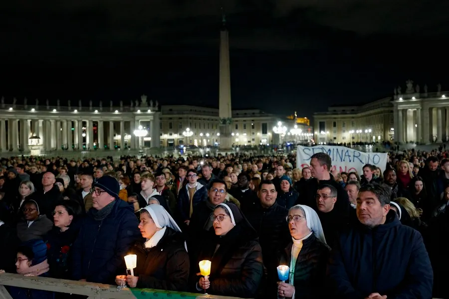 Salud del Papa estable: crisis respiratoria aislada sin daños en otros órganos